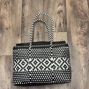 MEXICANA Black & White Woven Tote